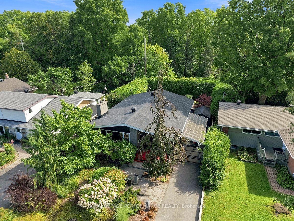 Photo 2 of 1147 Parkway Drive, Ottawa, Parkway Park — HOMEH