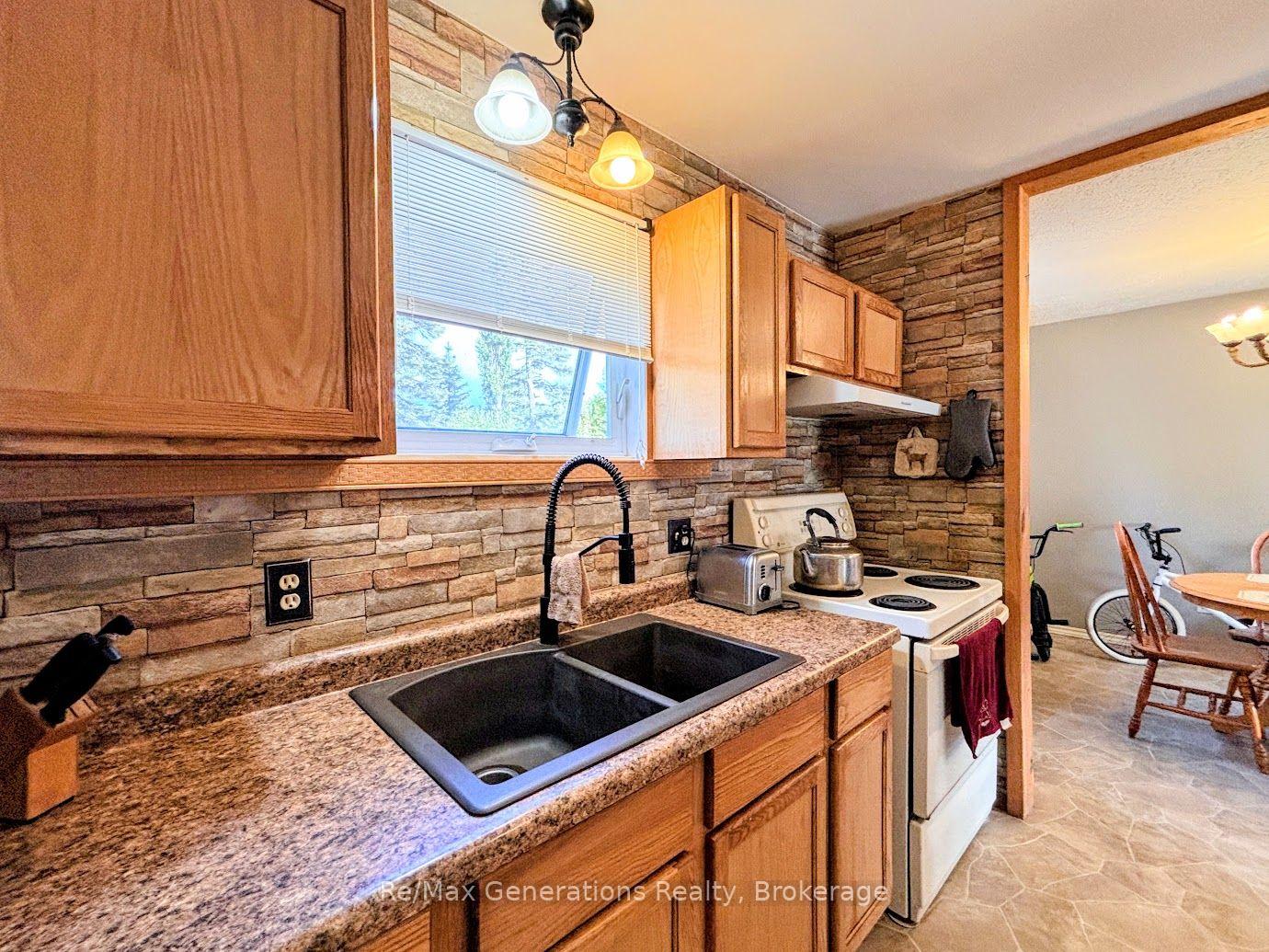 Photo 2 of 72 Hemlo Drive, Marathon — HOMEH