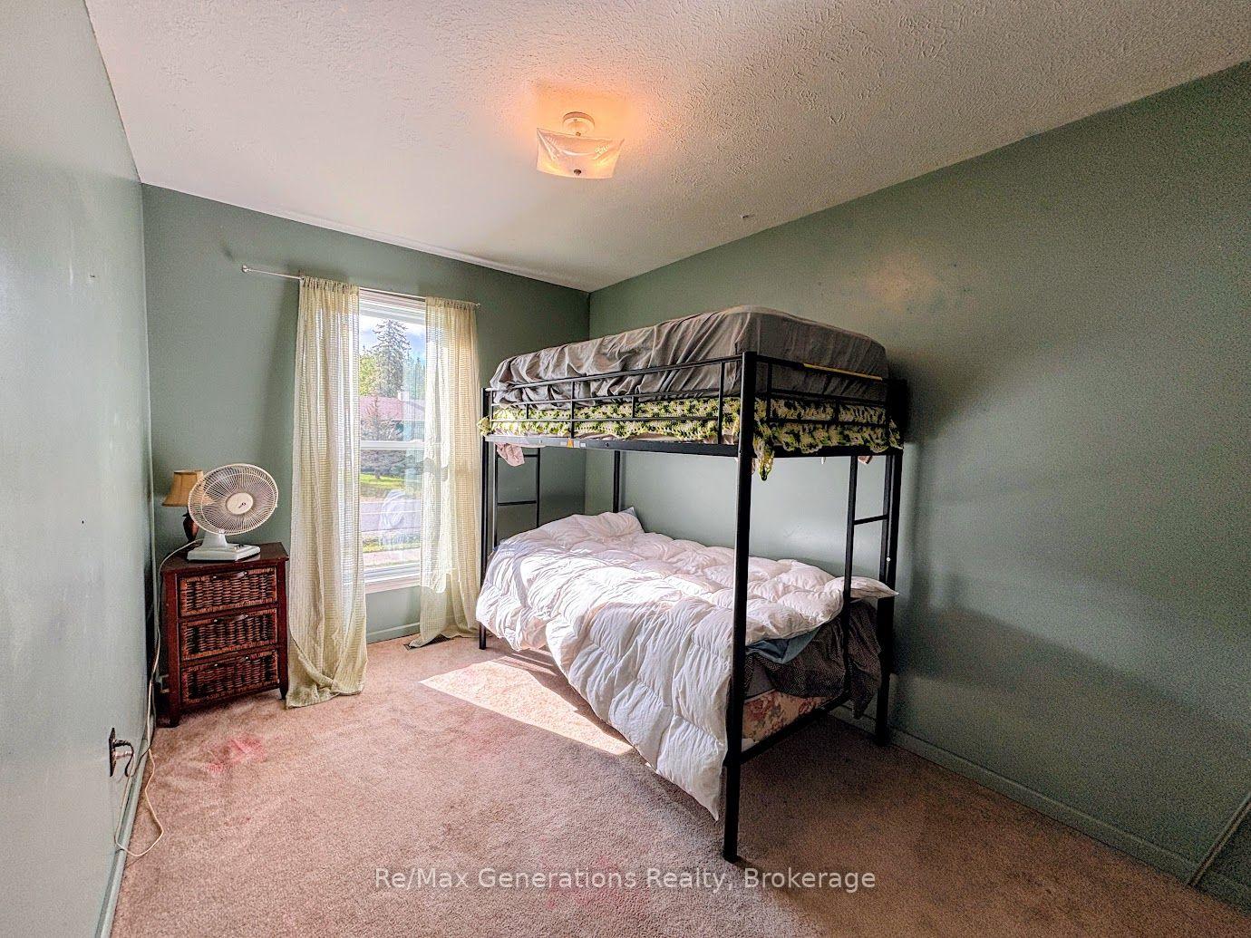 Photo 13 of 72 Hemlo Drive, Marathon — HOMEH