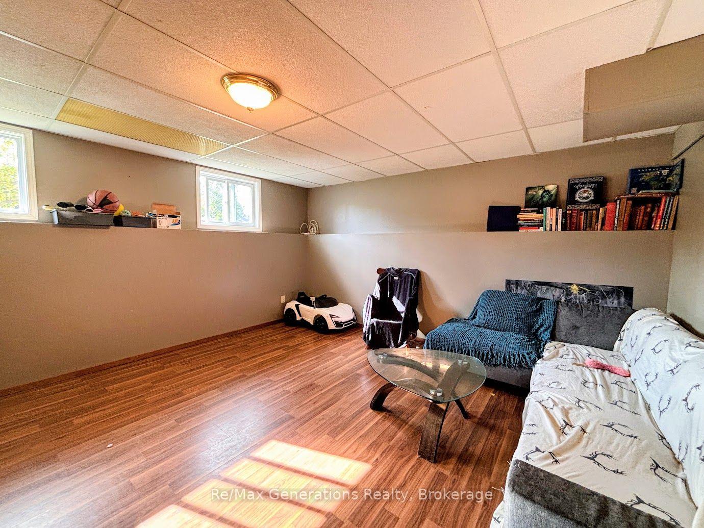 Photo 19 of 72 Hemlo Drive, Marathon — HOMEH