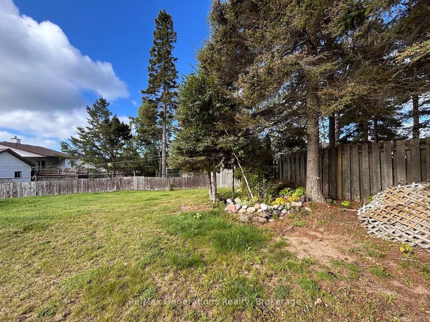 Photo 30 of 72 Hemlo Drive, Marathon — HOMEH