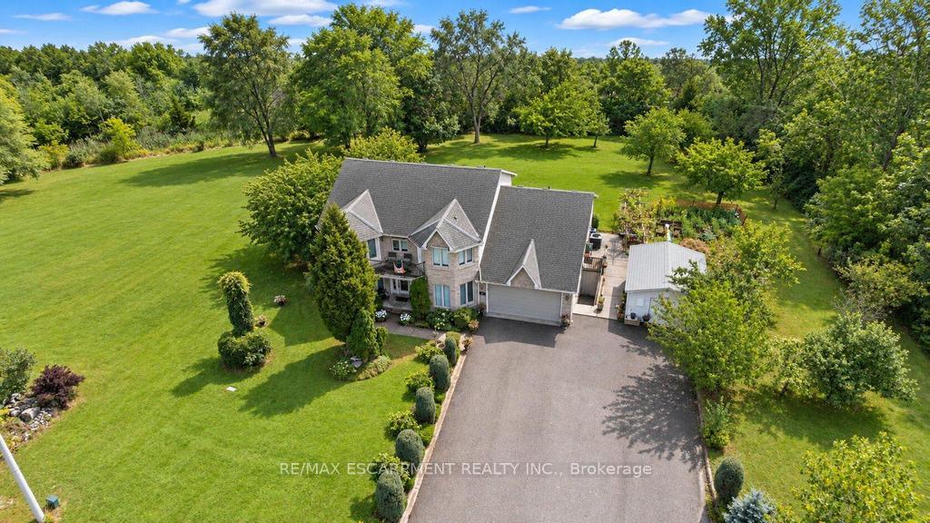 Photo 2 of 33 Maryvale Avenue, Hamilton, Dundas — HOMEH