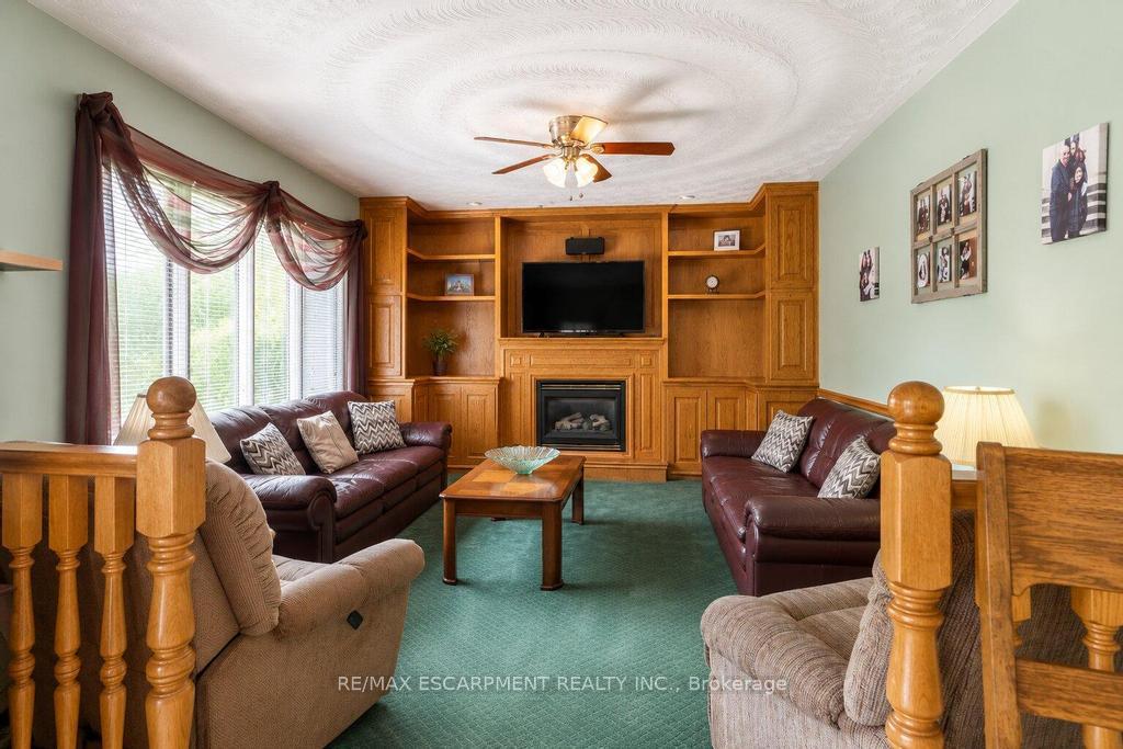 Photo 11 of 33 Maryvale Avenue, Hamilton, Dundas — HOMEH