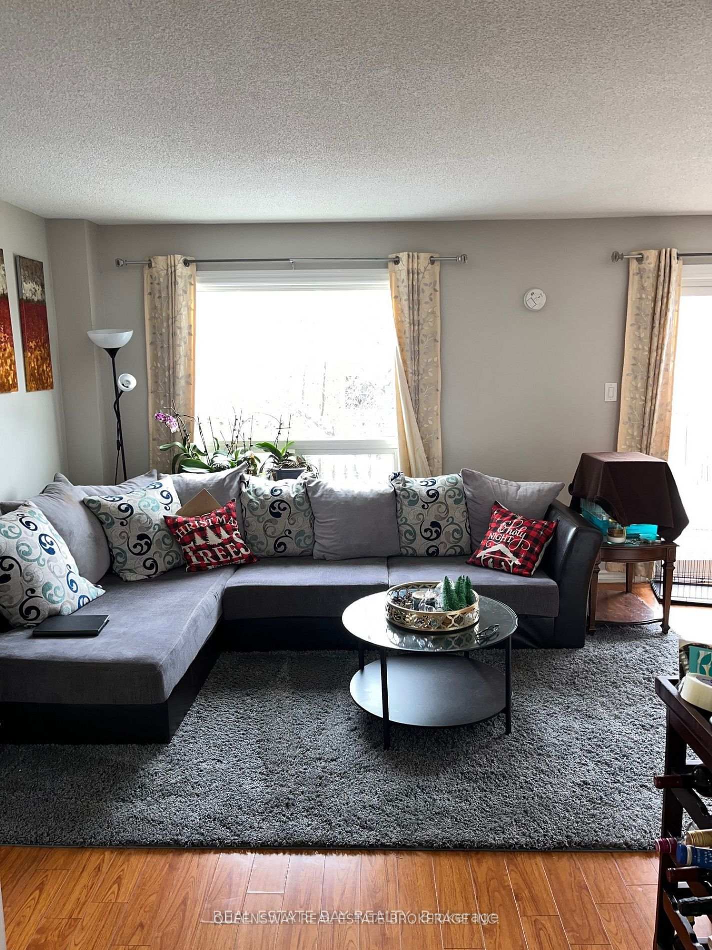 Photo 4 of 64 Provence Trail, Etobicoke, West Humber-Clairville — HOMEH