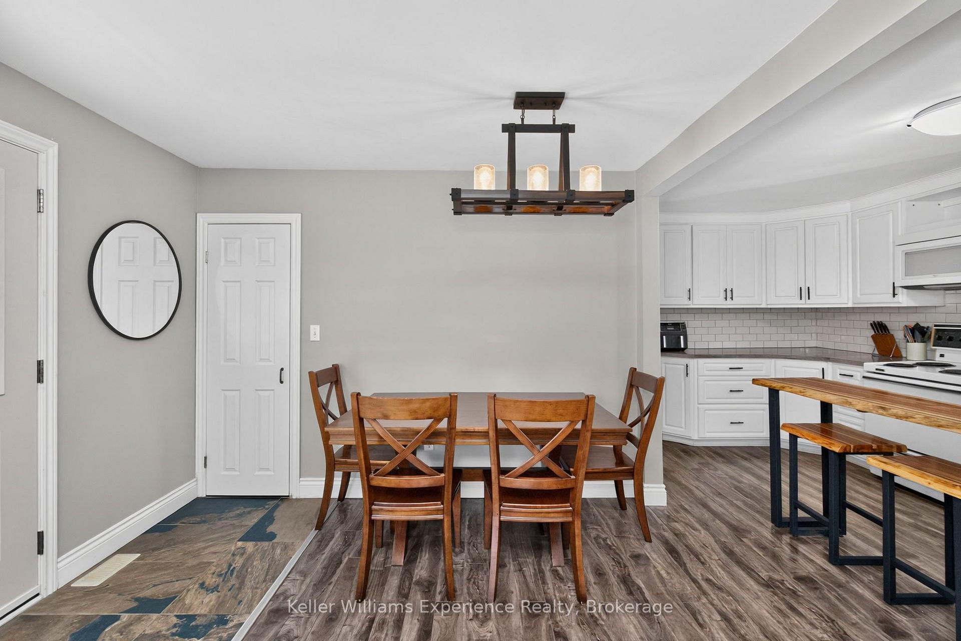 Photo 9 of 128 Ninth Street, Midland — HOMEH