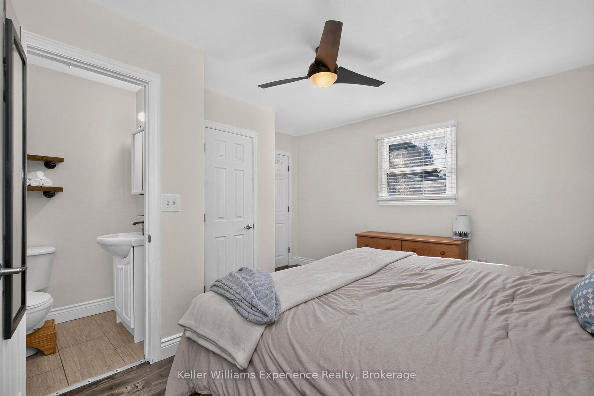 Photo 24 of 128 Ninth Street, Midland — HOMEH