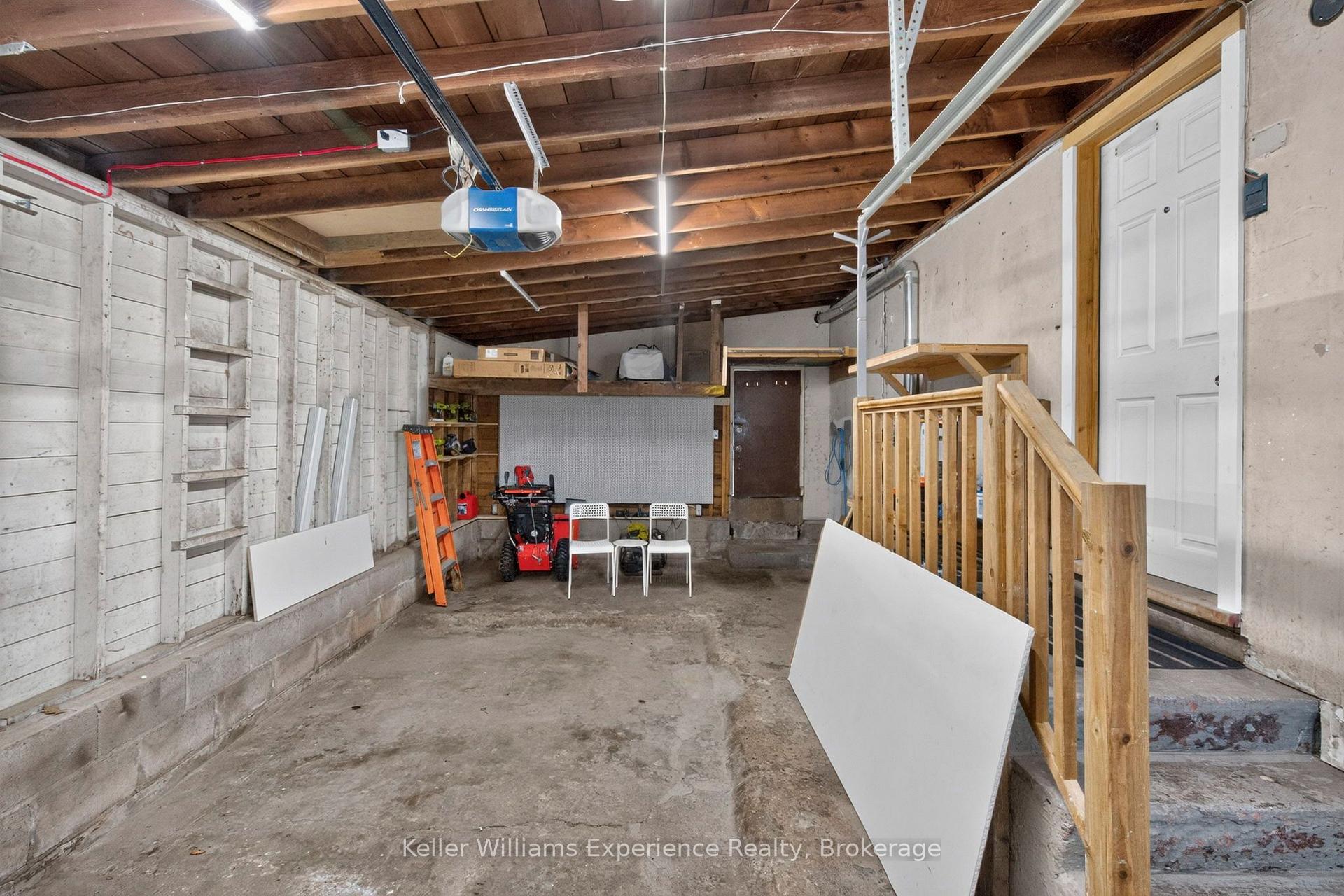 Photo 31 of 128 Ninth Street, Midland — HOMEH