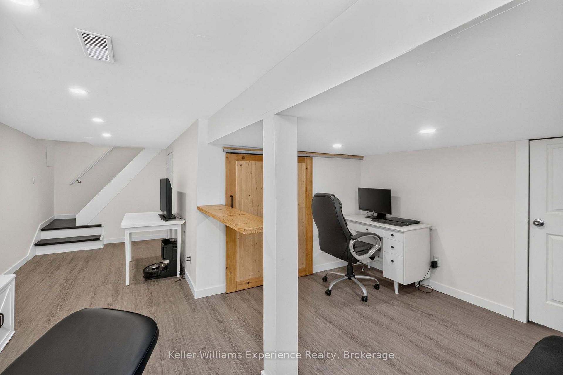 Photo 35 of 128 Ninth Street, Midland — HOMEH