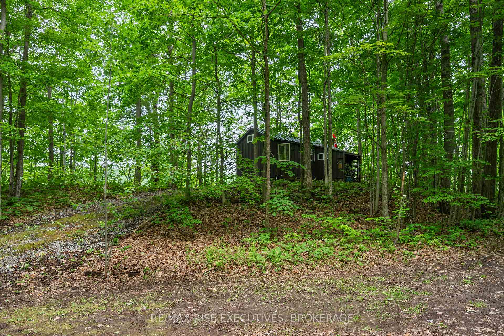 Photo 23 of 2120 Charlie Green Road, Frontenac, Frontenac South — HOMEH