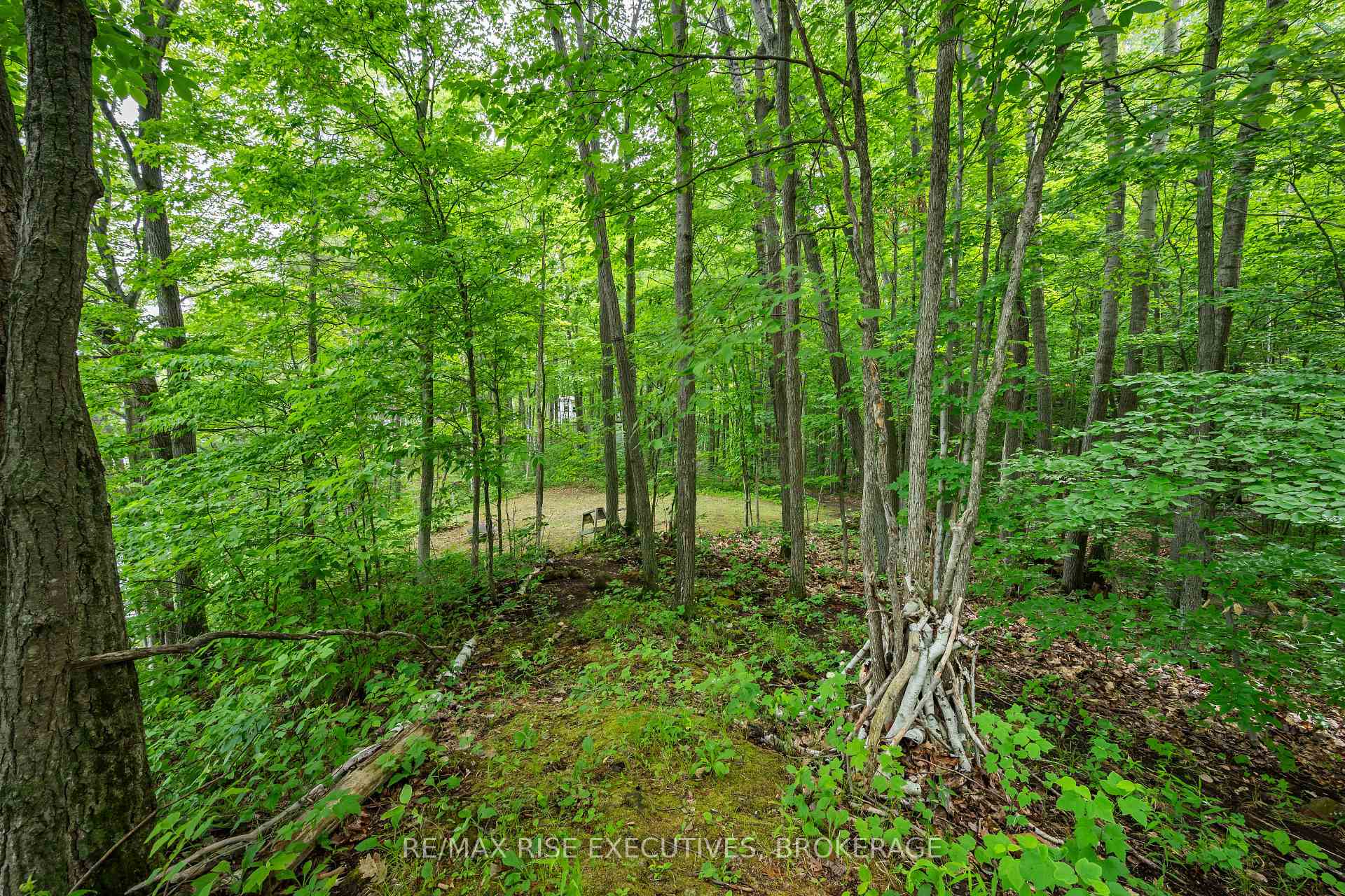 Photo 29 of 2120 Charlie Green Road, Frontenac, Frontenac South — HOMEH