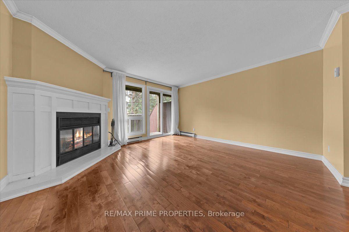 Photo 12 of Unit A, 6702 Jeanne Darc Boulevard, Ottawa, Convent Glen North — HOMEH