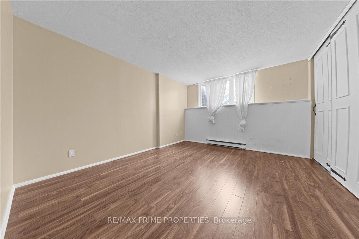 Photo 19 of Unit A, 6702 Jeanne Darc Boulevard, Ottawa, Convent Glen North — HOMEH