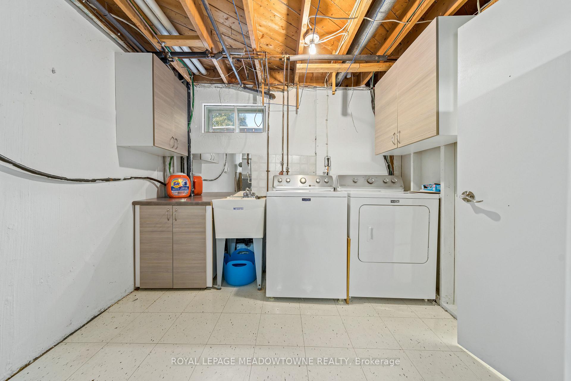 Photo 36 of 57 Dawson Crescent, Halton Hills, Georgetown — HOMEH