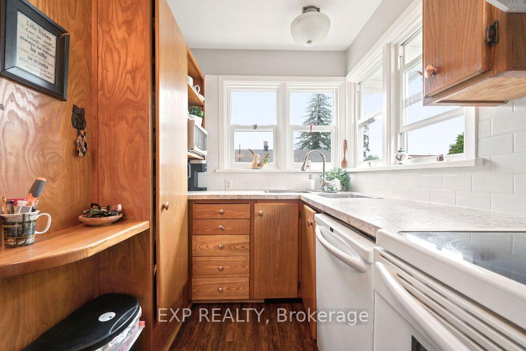 Photo 21 of 101 Grant Boulevard, Renfrew, Renfrew — HOMEH