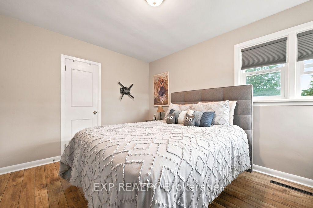 Photo 24 of 101 Grant Boulevard, Renfrew, Renfrew — HOMEH