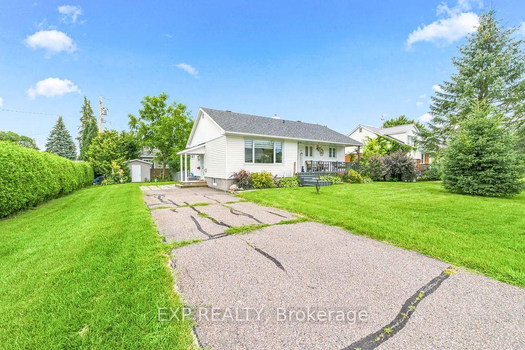 Photo 38 of 101 Grant Boulevard, Renfrew, Renfrew — HOMEH