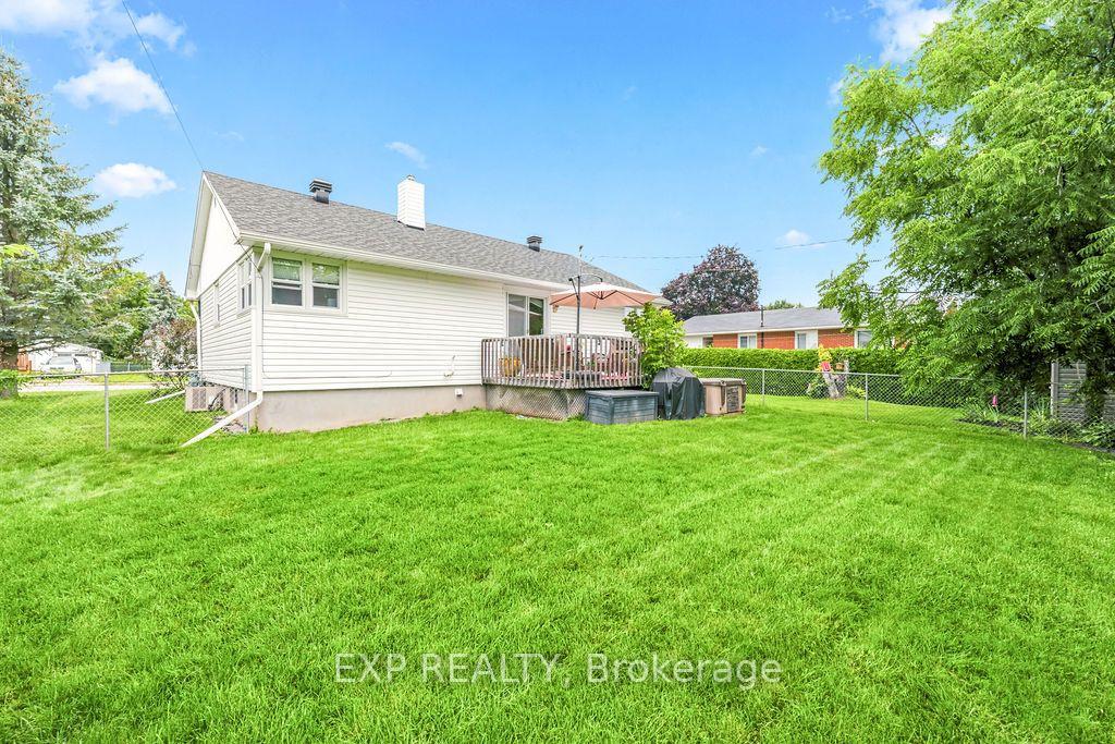 Photo 42 of 101 Grant Boulevard, Renfrew, Renfrew — HOMEH
