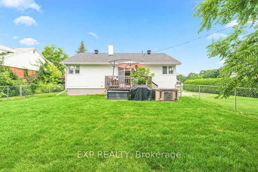 Photo 44 of 101 Grant Boulevard, Renfrew, Renfrew — HOMEH