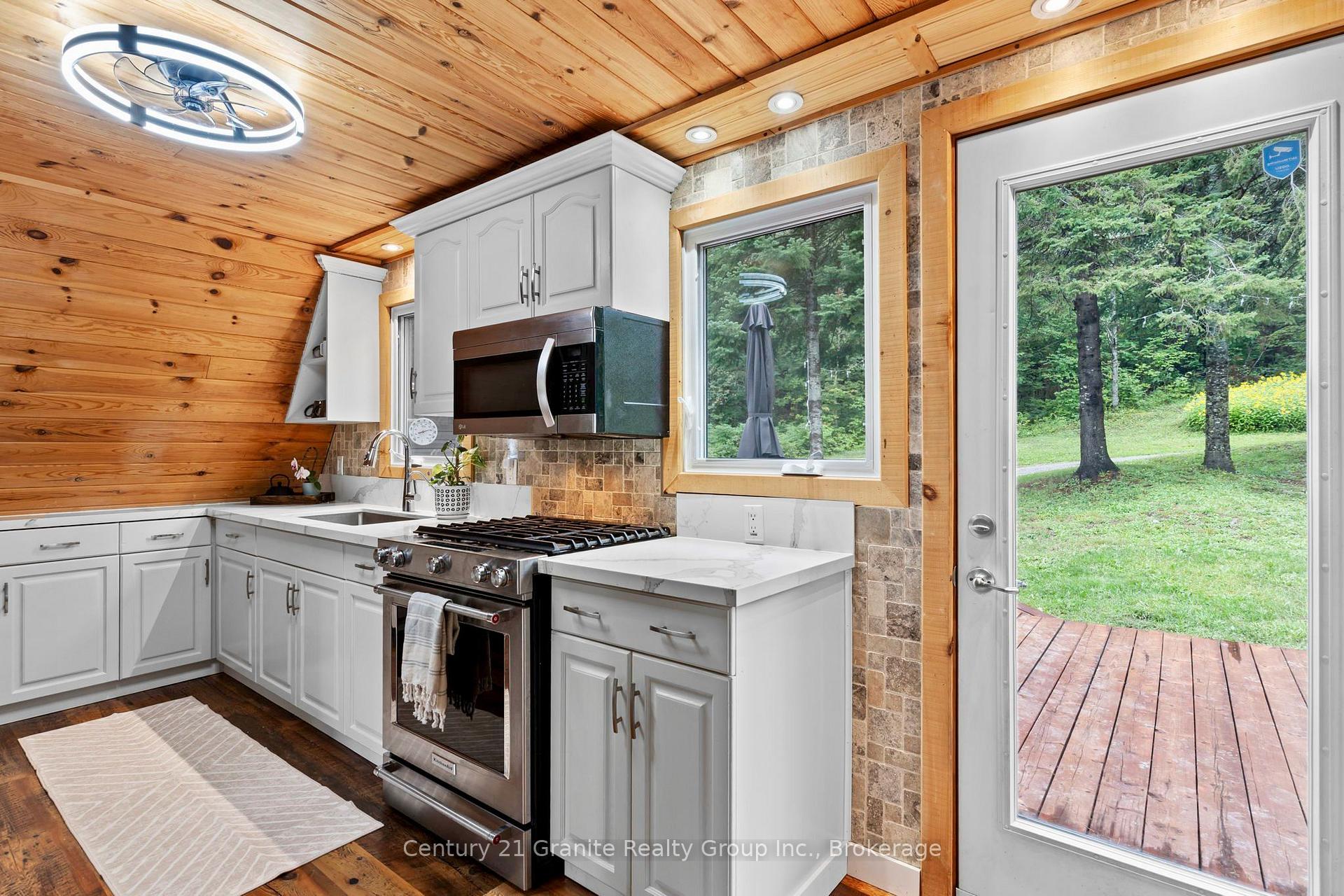 Photo 7 of 1452 Blairhampton Road, Minden Hills, Minden — HOMEH
