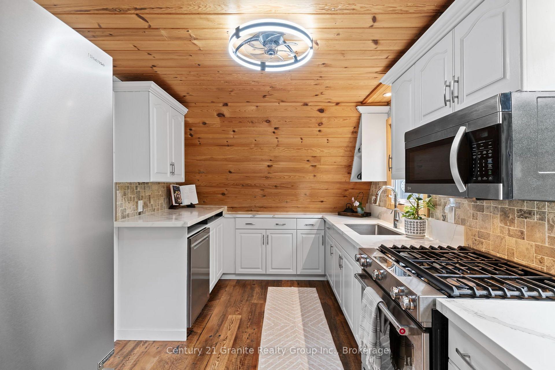 Photo 8 of 1452 Blairhampton Road, Minden Hills, Minden — HOMEH