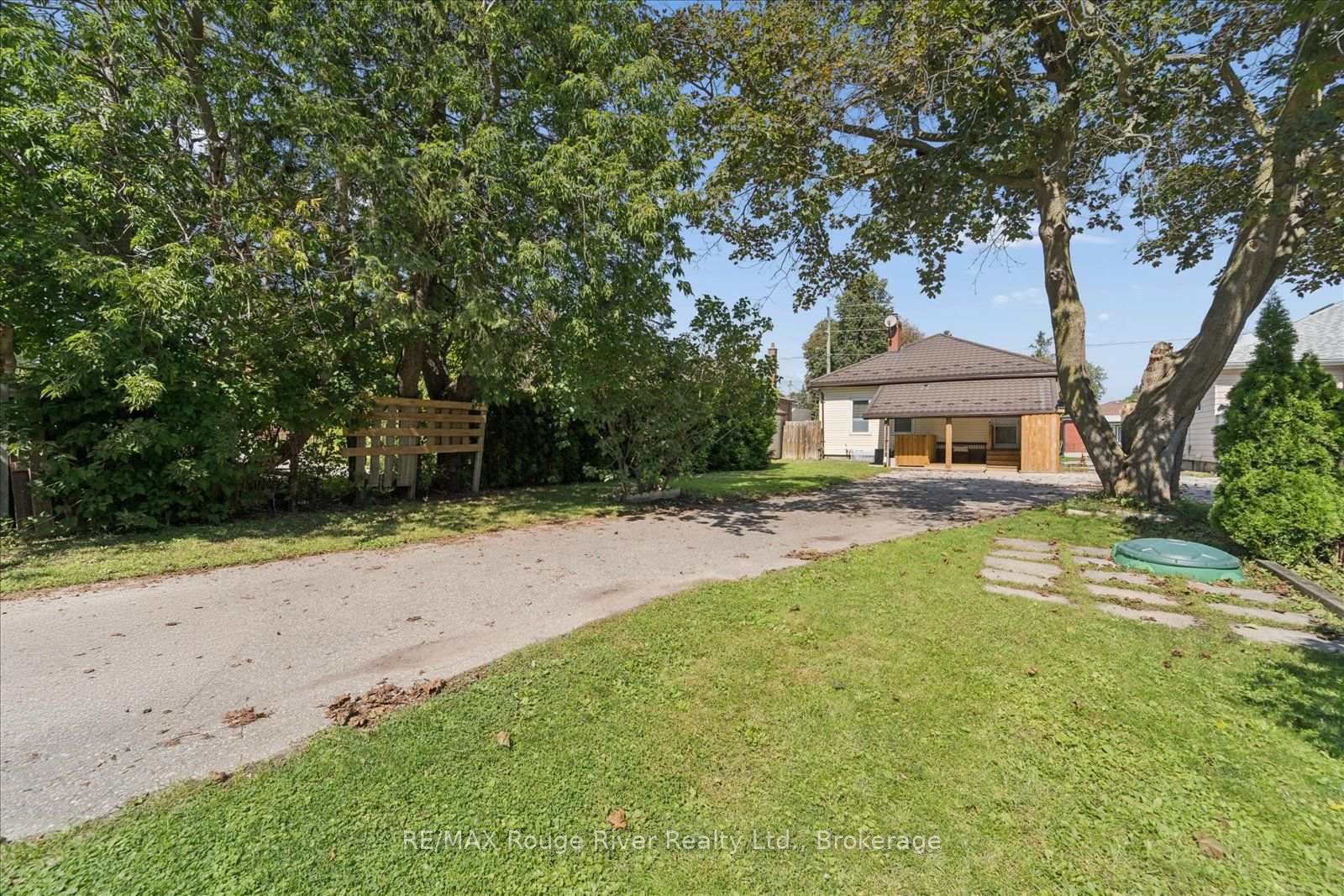 Photo 41 of 65 Church Street, Clarington, Bowmanville — HOMEH