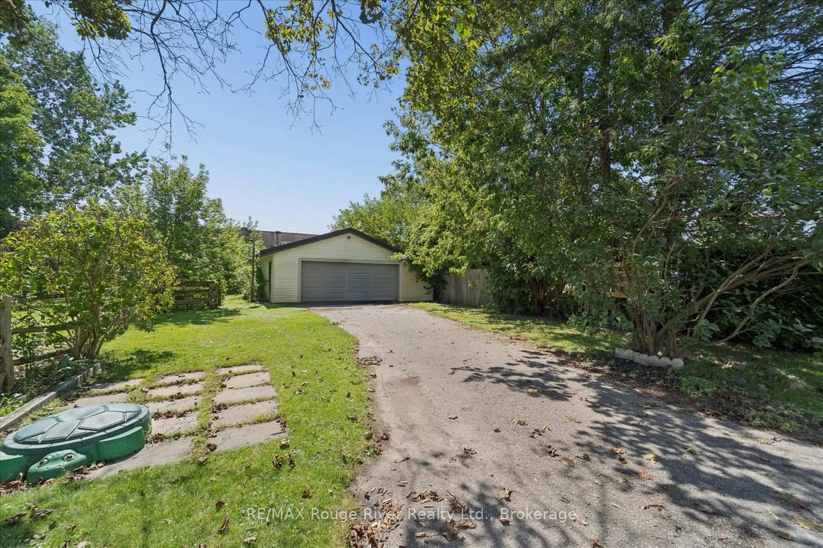 Photo 48 of 65 Church Street, Clarington, Bowmanville — HOMEH