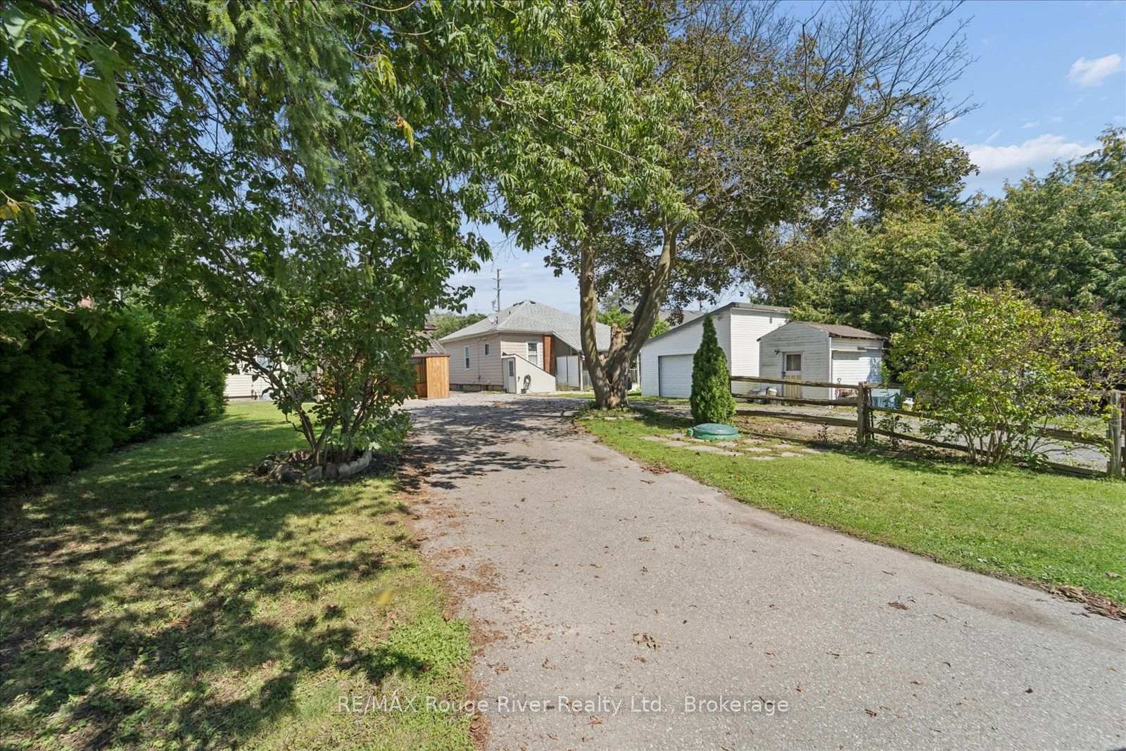 Photo 50 of 65 Church Street, Clarington, Bowmanville — HOMEH