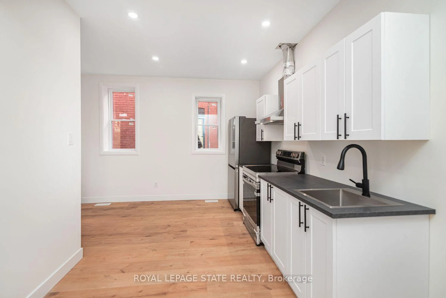 Photo 12 of 60 William Street, Hamilton, Landsdale — HOMEH