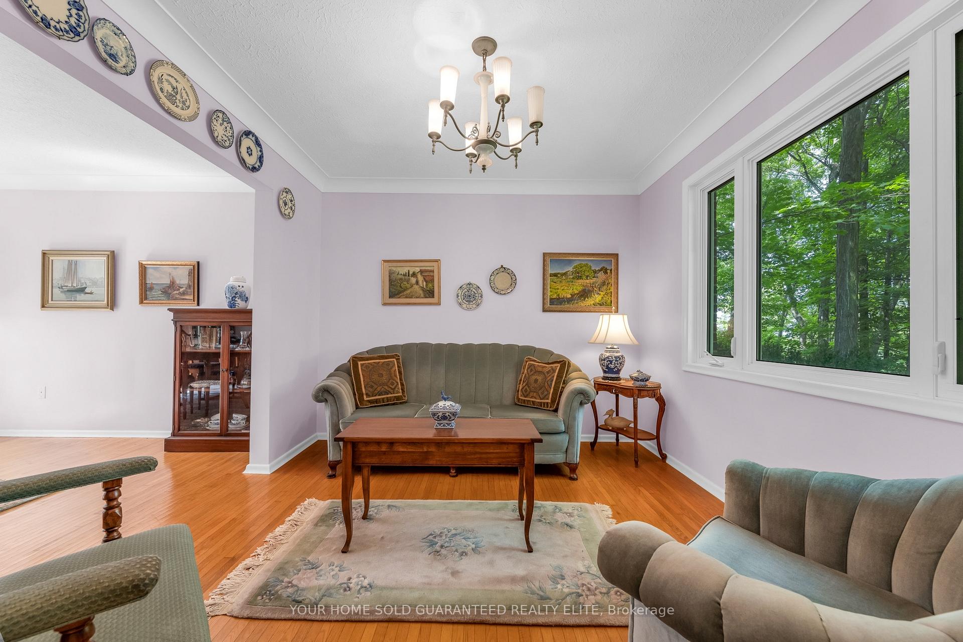 Photo 9 of 155 Ridge Road E, Grimsby, Grimsby Escarpment — HOMEH
