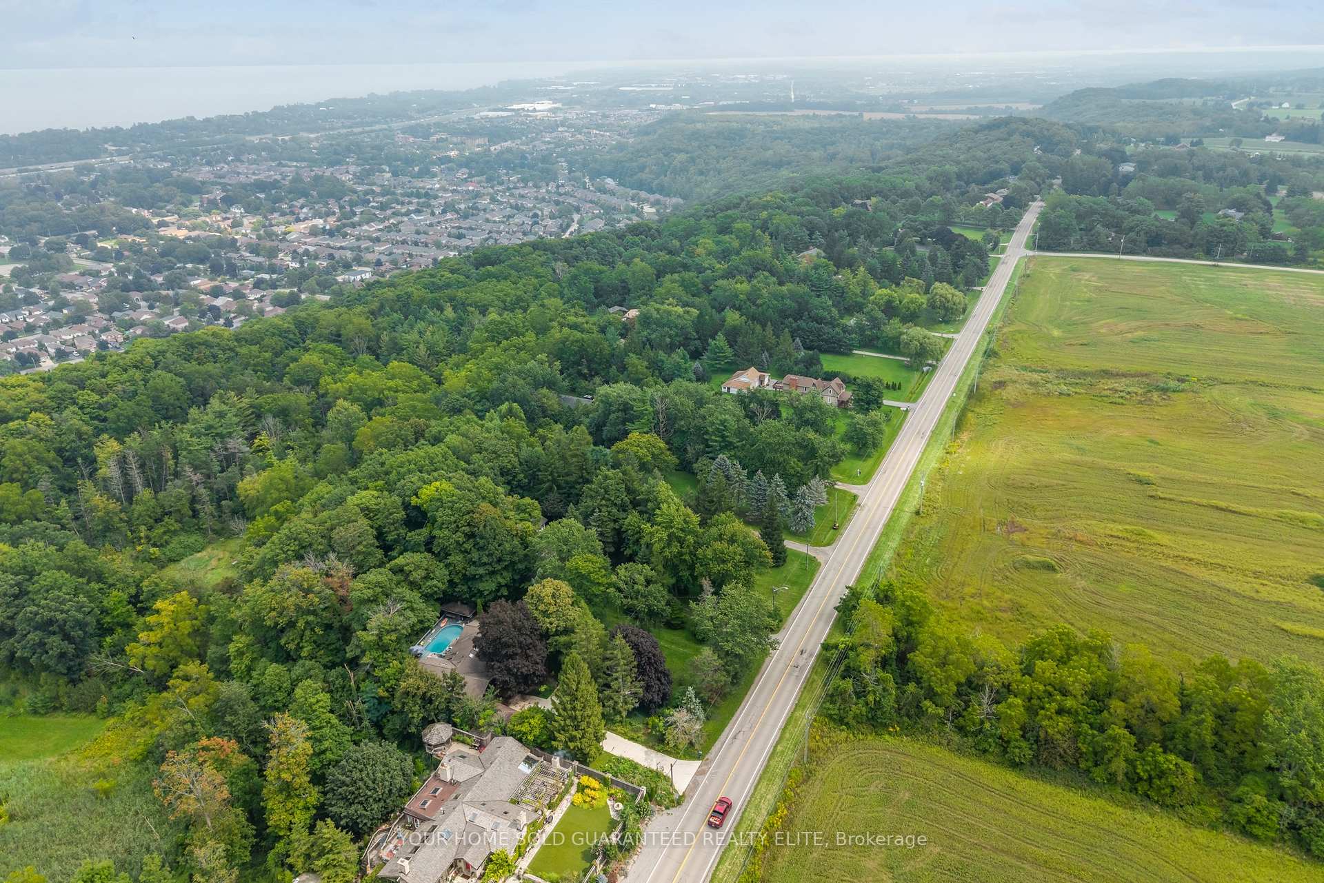 Photo 20 of 155 Ridge Road E, Grimsby, Grimsby Escarpment — HOMEH