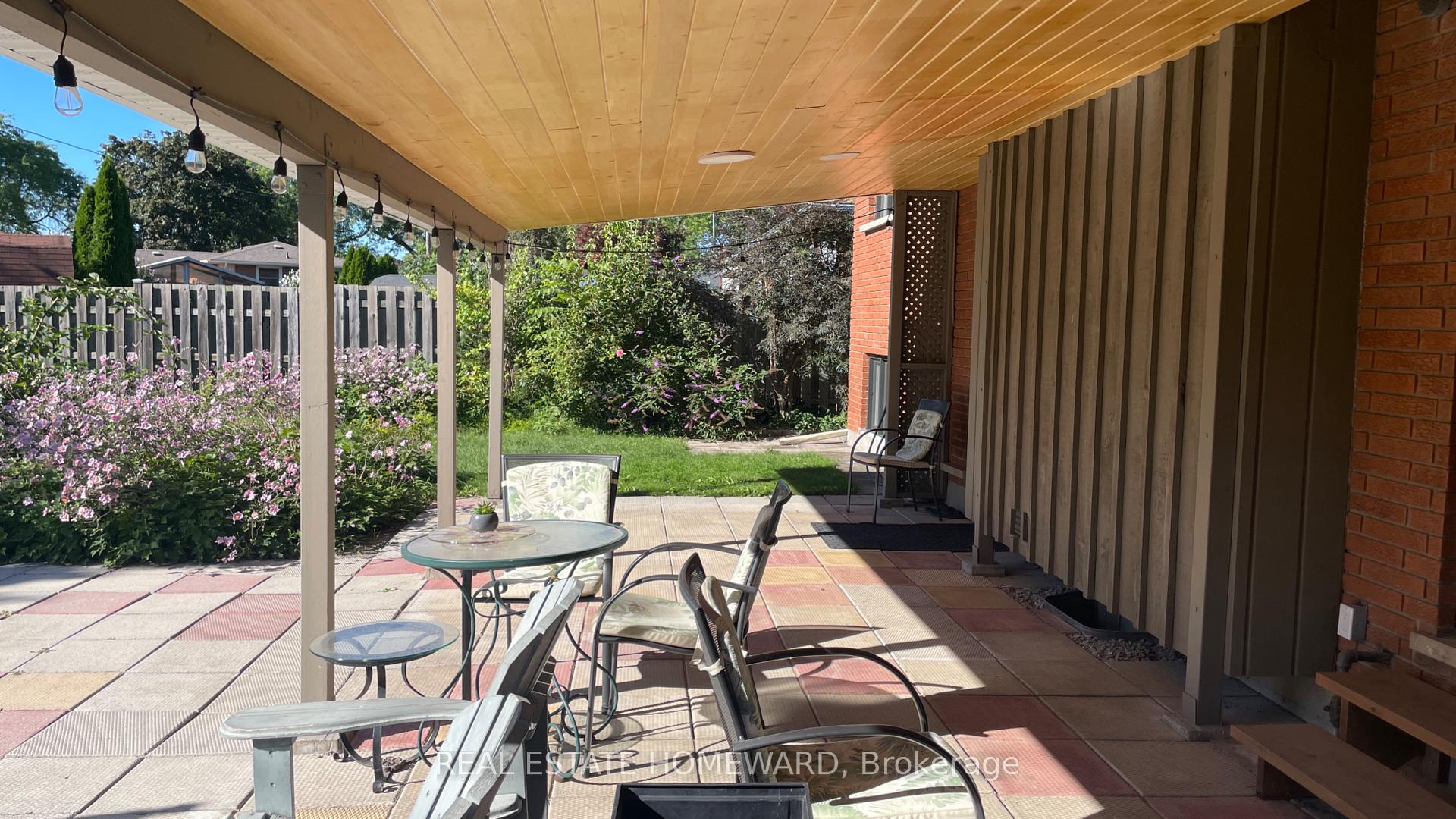 Photo 50 of 33 Strathcona Drive, St. Catharines, Vine/Linwell — HOMEH