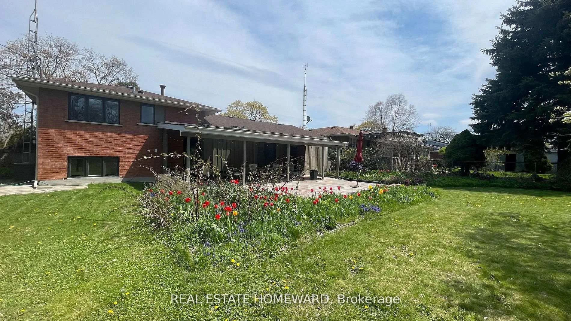 Photo 53 of 33 Strathcona Drive, St. Catharines, Vine/Linwell — HOMEH