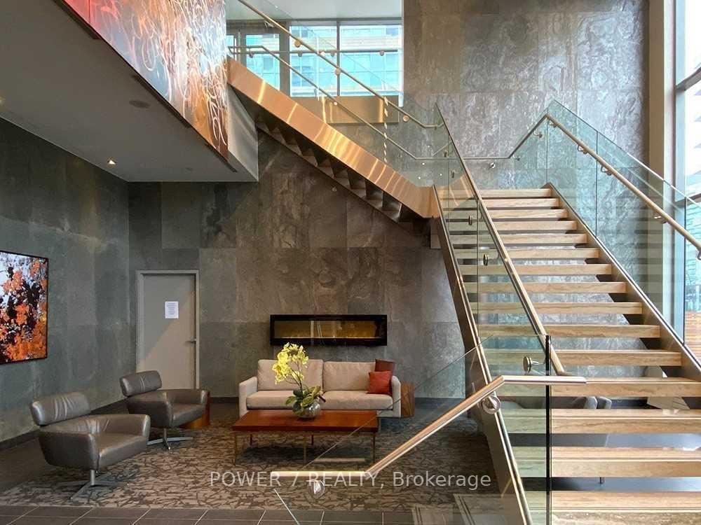 Photo 3 of Unit 2116, 15 Iceboat Terrace, Toronto, Waterfront Communities — HOMEH