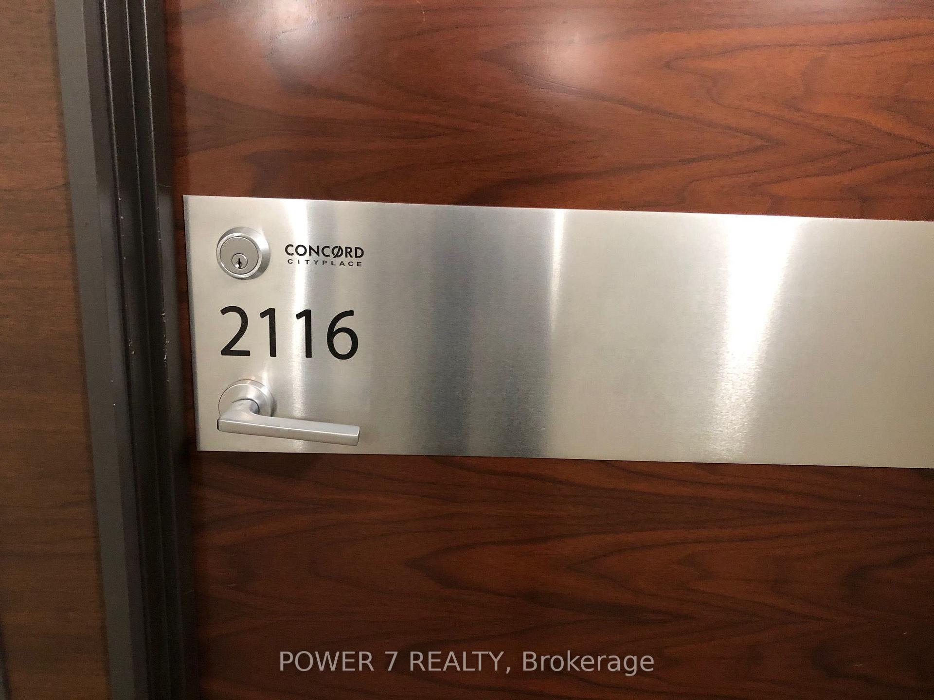 Photo 4 of Unit 2116, 15 Iceboat Terrace, Toronto, Waterfront Communities — HOMEH