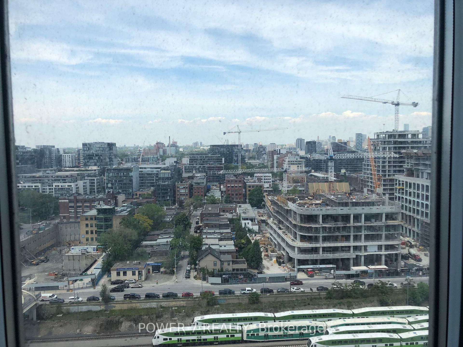 Photo 15 of Unit 2116, 15 Iceboat Terrace, Toronto, Waterfront Communities — HOMEH