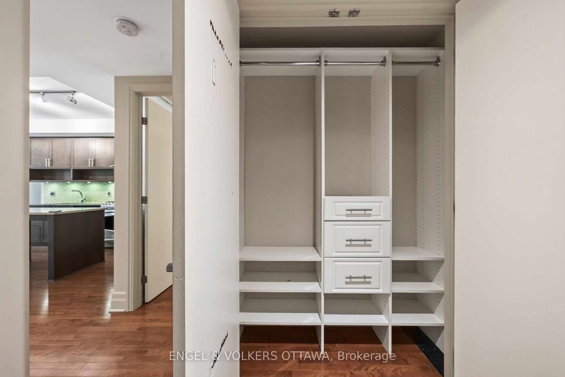 Photo 4 of Unit 209, 808 Bronson Avenue, Ottawa, Dows Lake — HOMEH