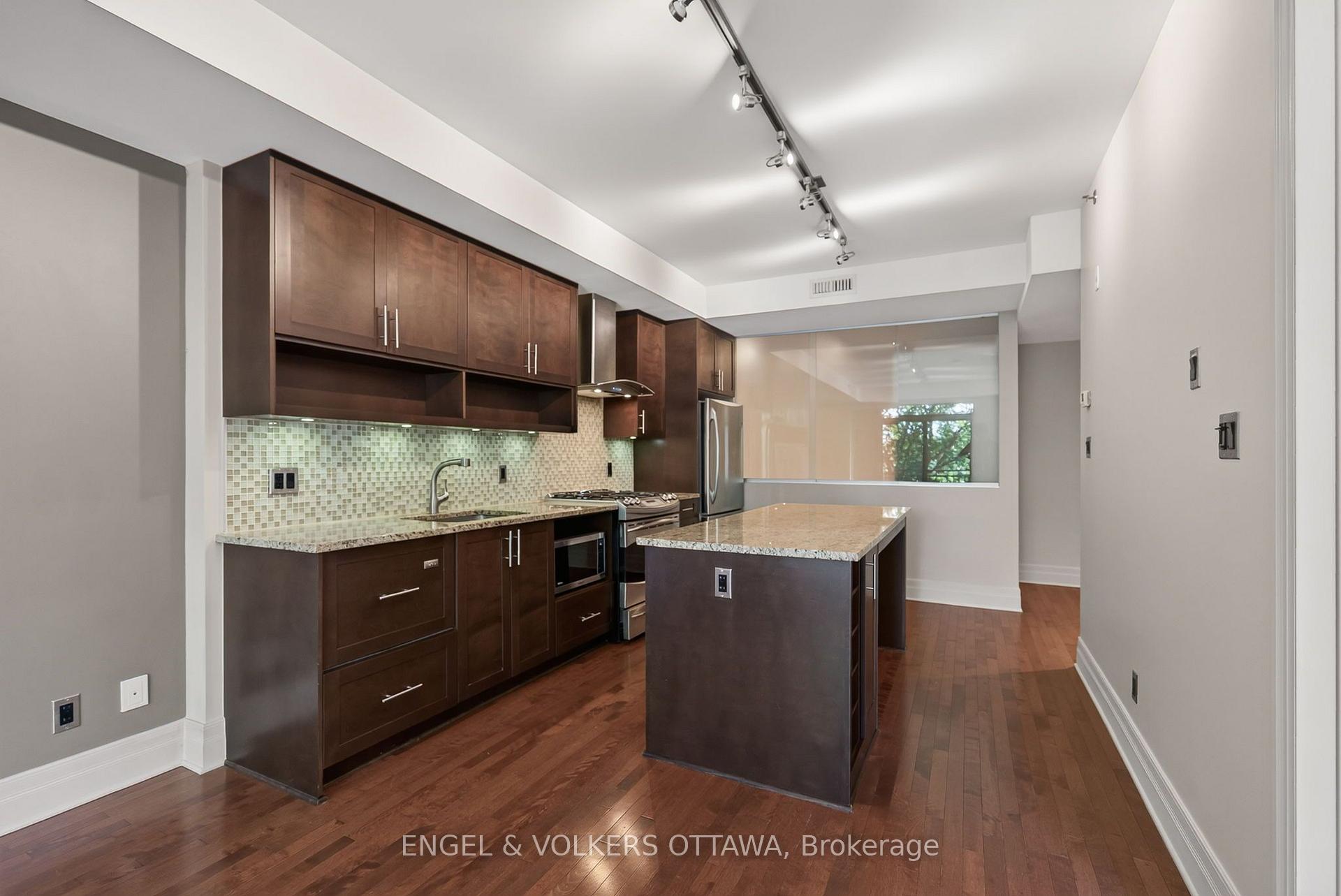 Photo 8 of Unit 209, 808 Bronson Avenue, Ottawa, Dows Lake — HOMEH