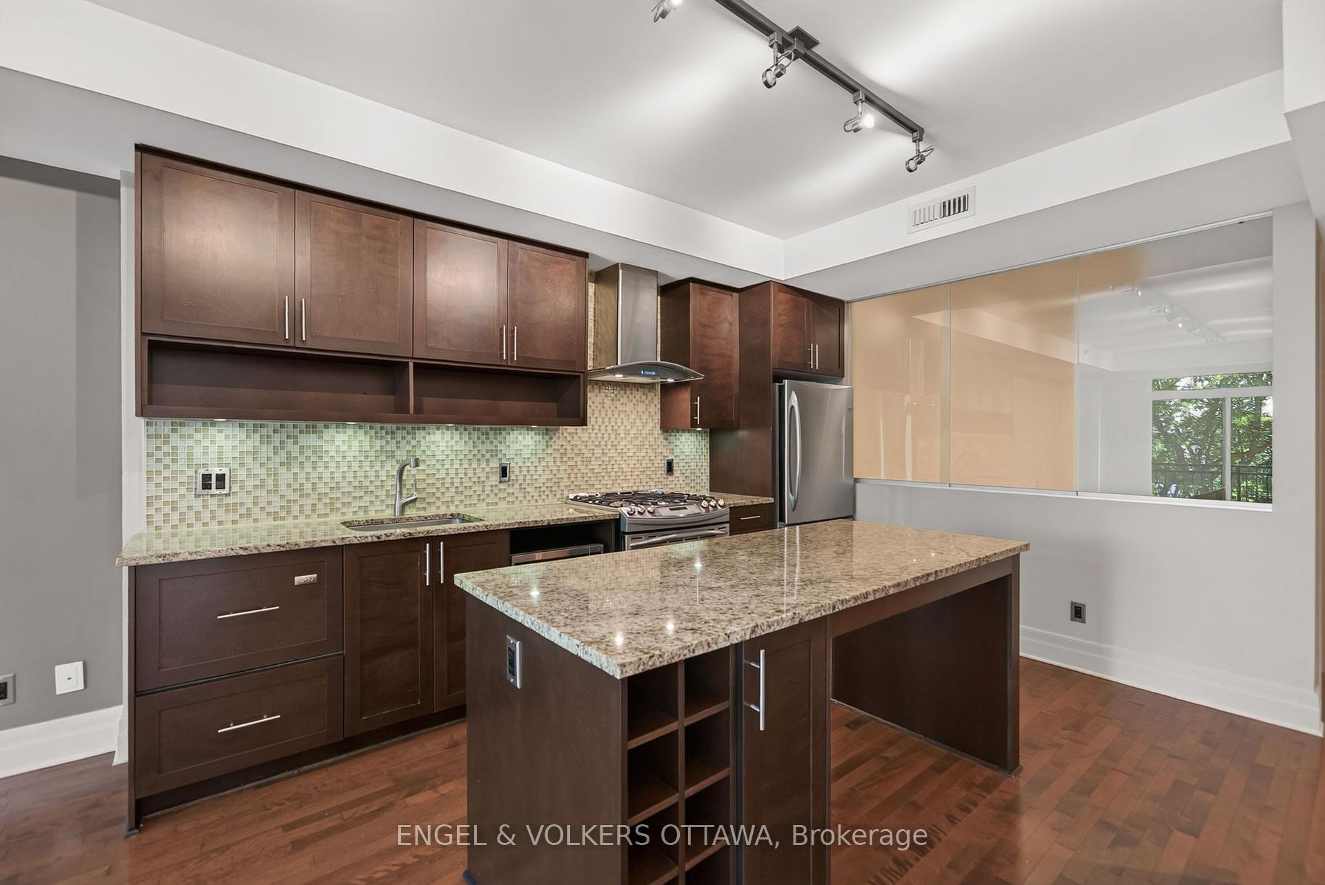 Photo 10 of Unit 209, 808 Bronson Avenue, Ottawa, Dows Lake — HOMEH