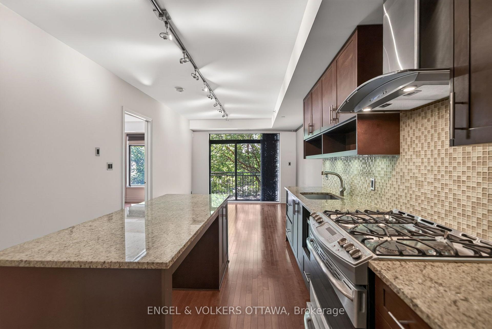 Photo 13 of Unit 209, 808 Bronson Avenue, Ottawa, Dows Lake — HOMEH