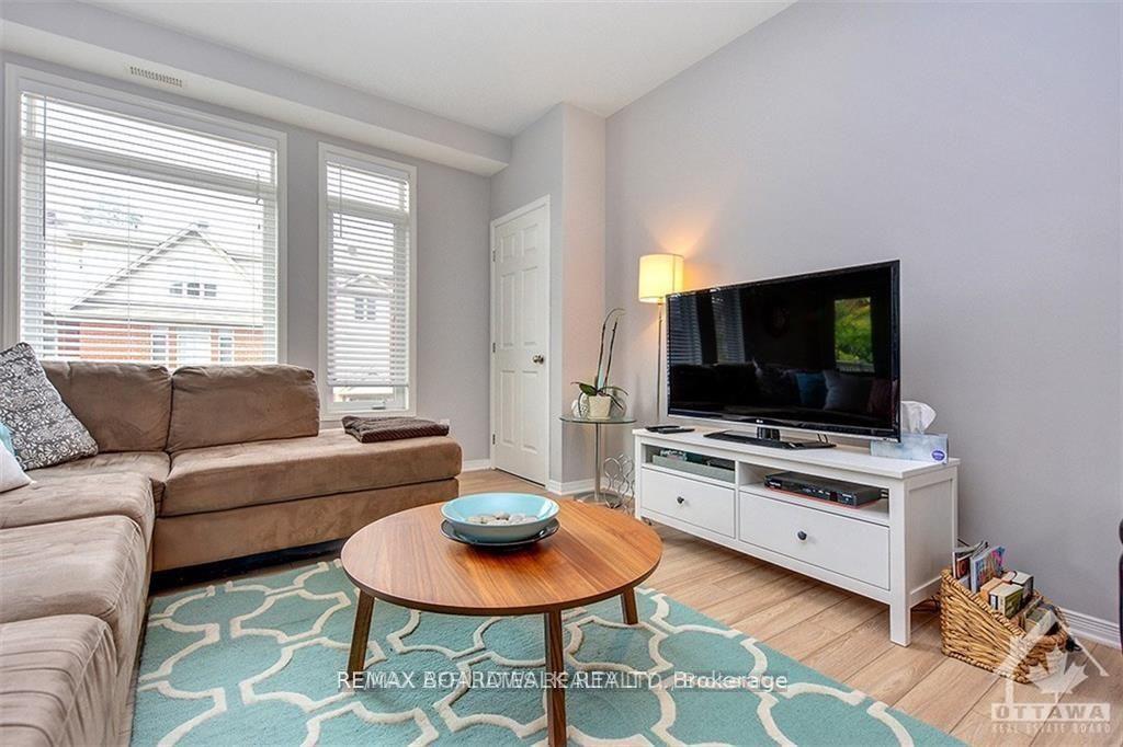 Photo 5 of Unit F, 300 Meilleur Private, Ottawa, Vanier — HOMEH