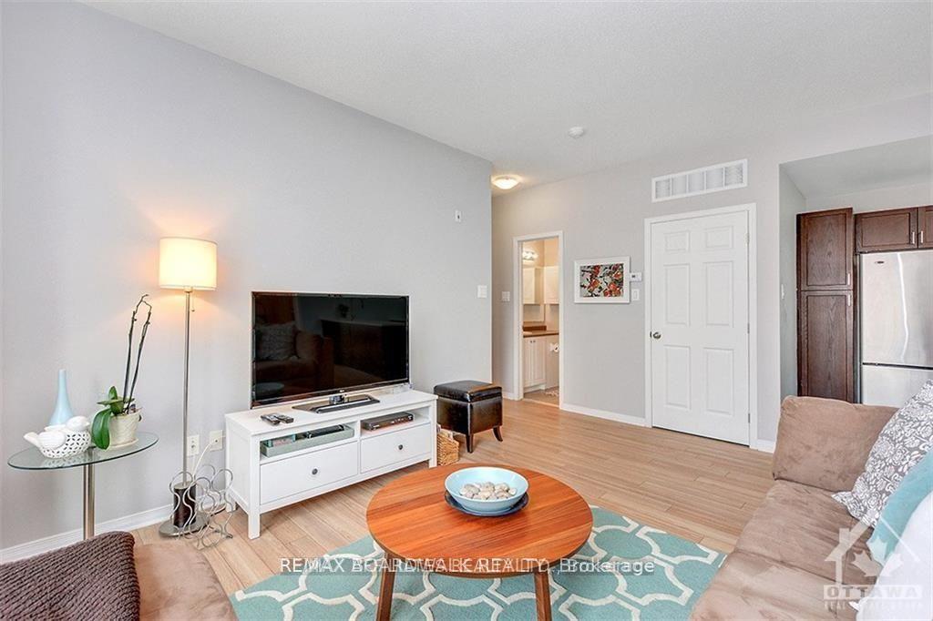 Photo 6 of Unit F, 300 Meilleur Private, Ottawa, Vanier — HOMEH