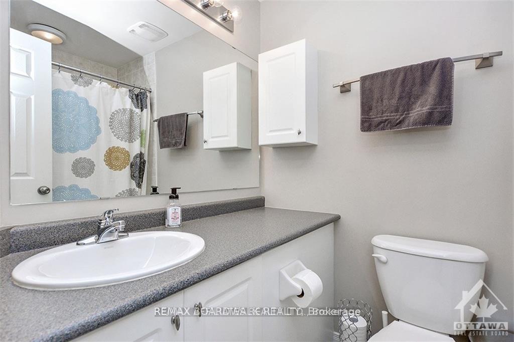 Photo 17 of Unit F, 300 Meilleur Private, Ottawa, Vanier — HOMEH