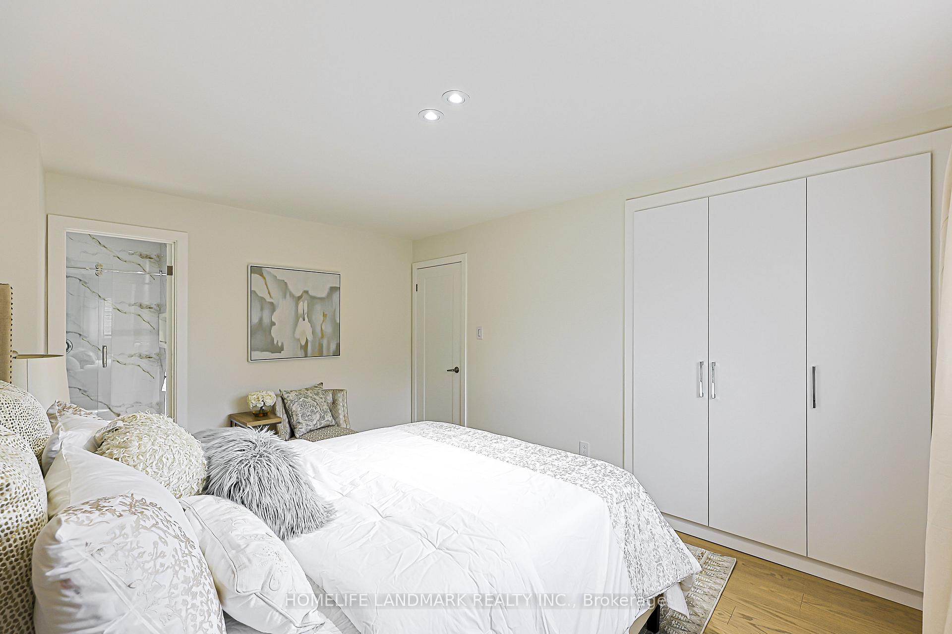Photo 16 of 74 Navaho Drive, North York, Pleasant View — HOMEH