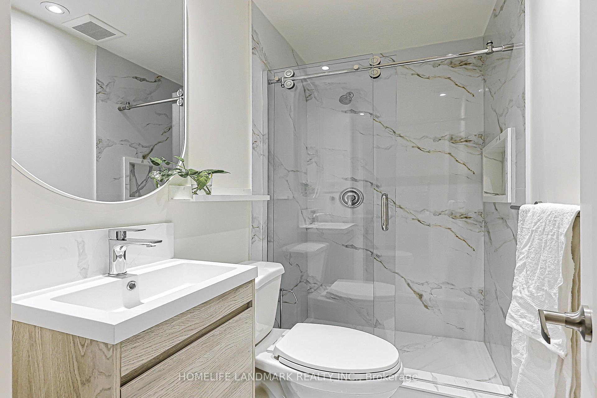 Photo 17 of 74 Navaho Drive, North York, Pleasant View — HOMEH