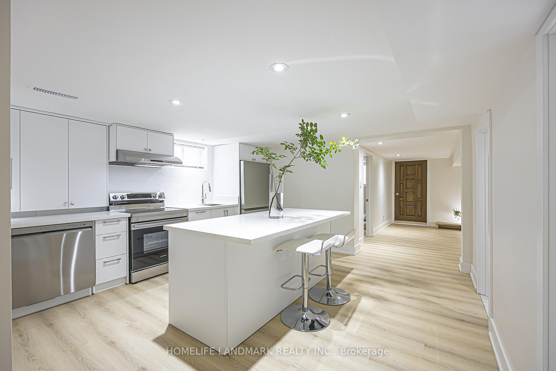 Photo 30 of 74 Navaho Drive, North York, Pleasant View — HOMEH