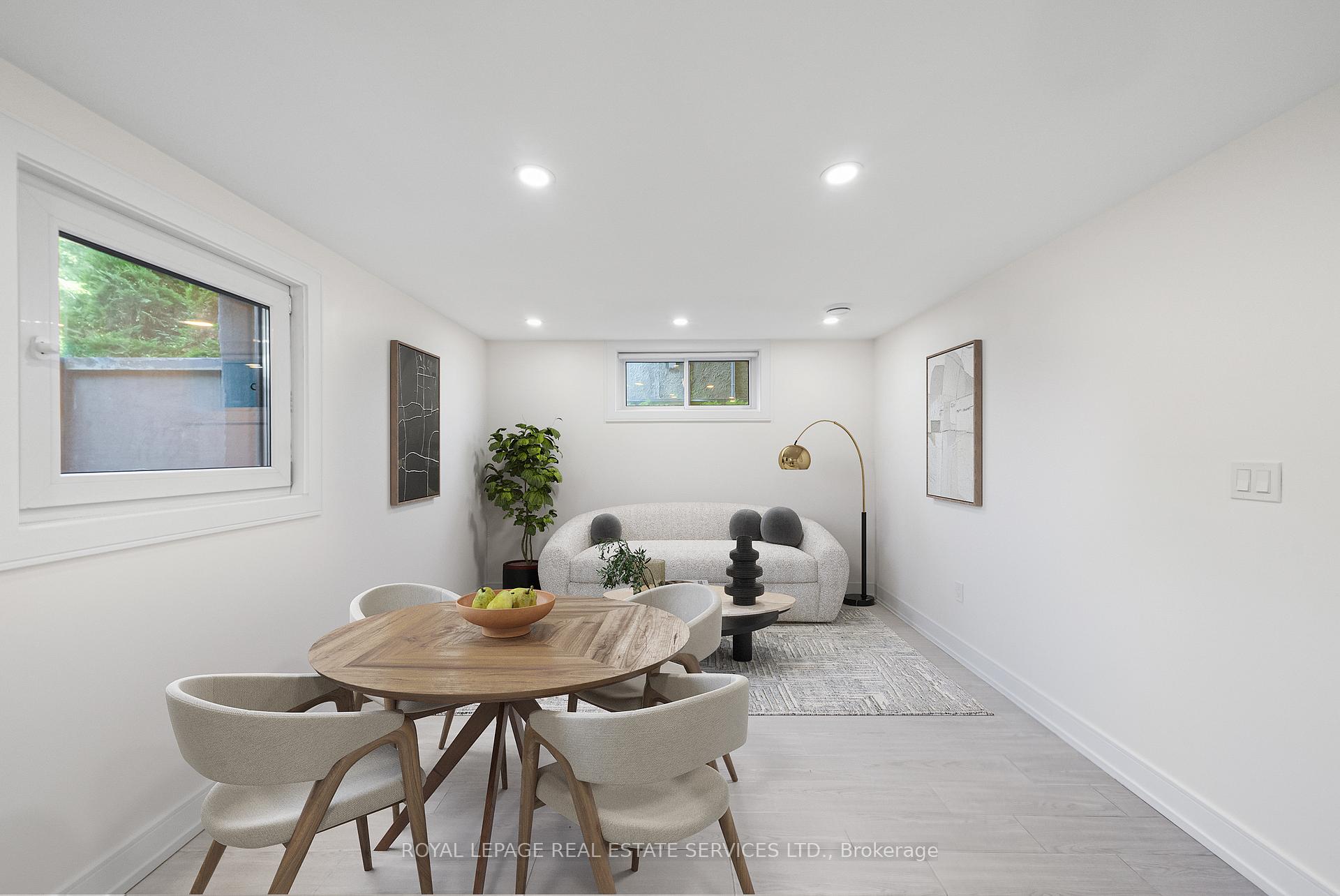 Photo 38 of 50 Arcadian Circle, Etobicoke, Long Branch — HOMEH