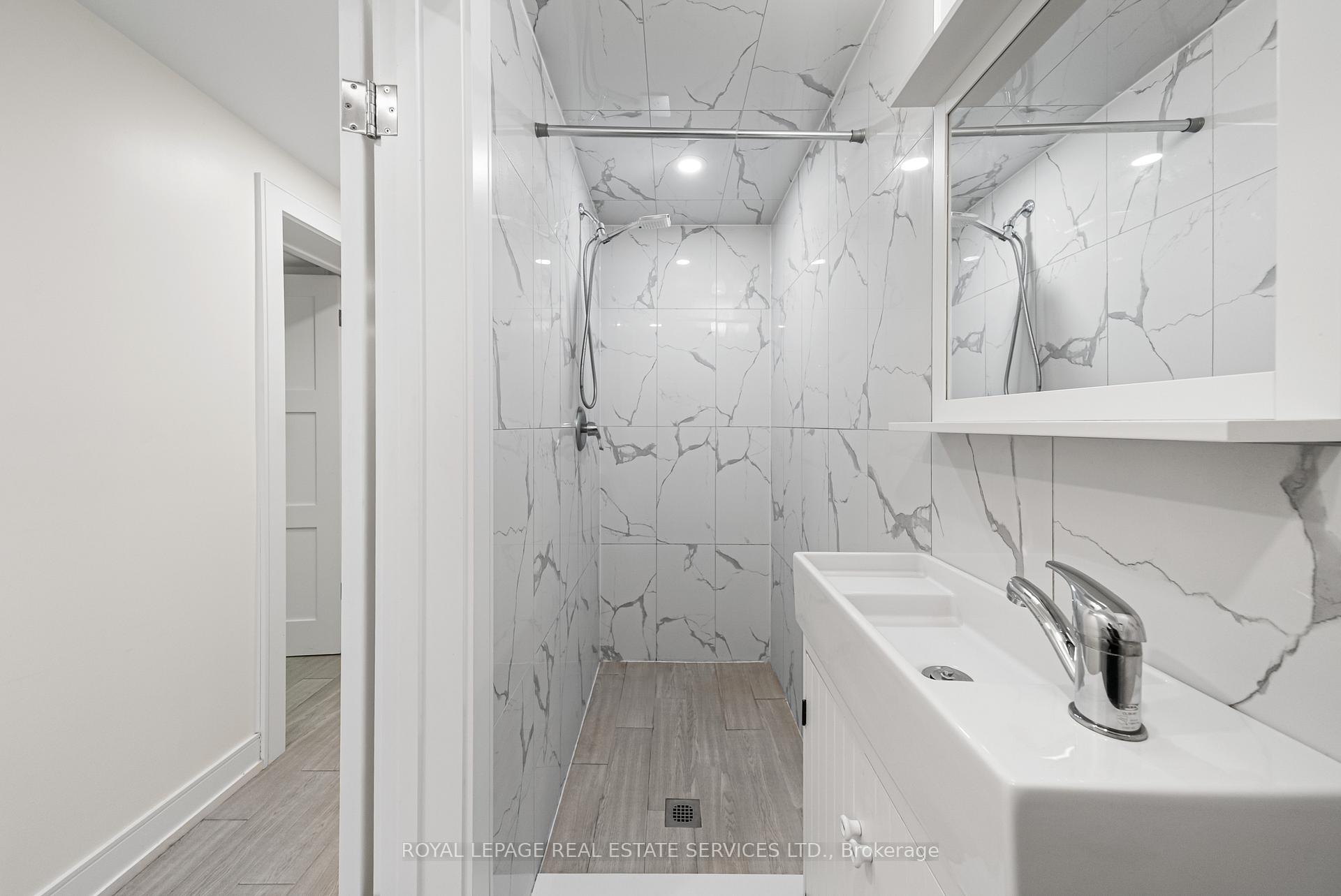 Photo 44 of 50 Arcadian Circle, Etobicoke, Long Branch — HOMEH