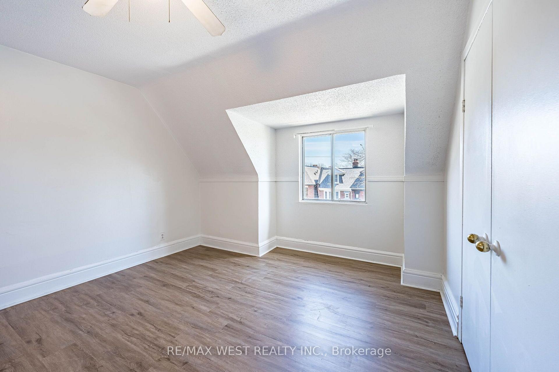 Photo 10 of Unit 3, 280 St Clarens Avenue, Toronto, Dufferin Grove — HOMEH