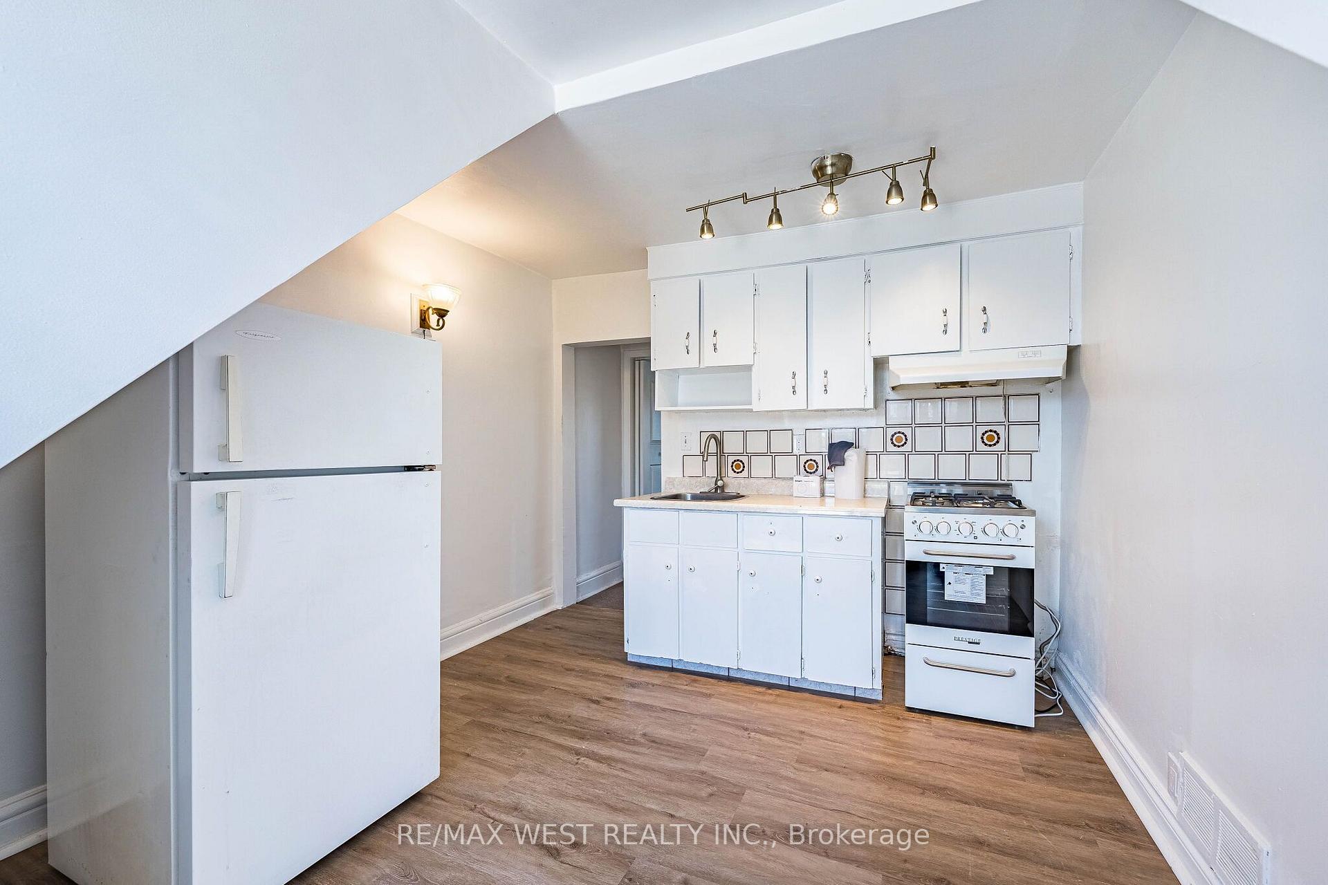Photo 16 of Unit 3, 280 St Clarens Avenue, Toronto, Dufferin Grove — HOMEH