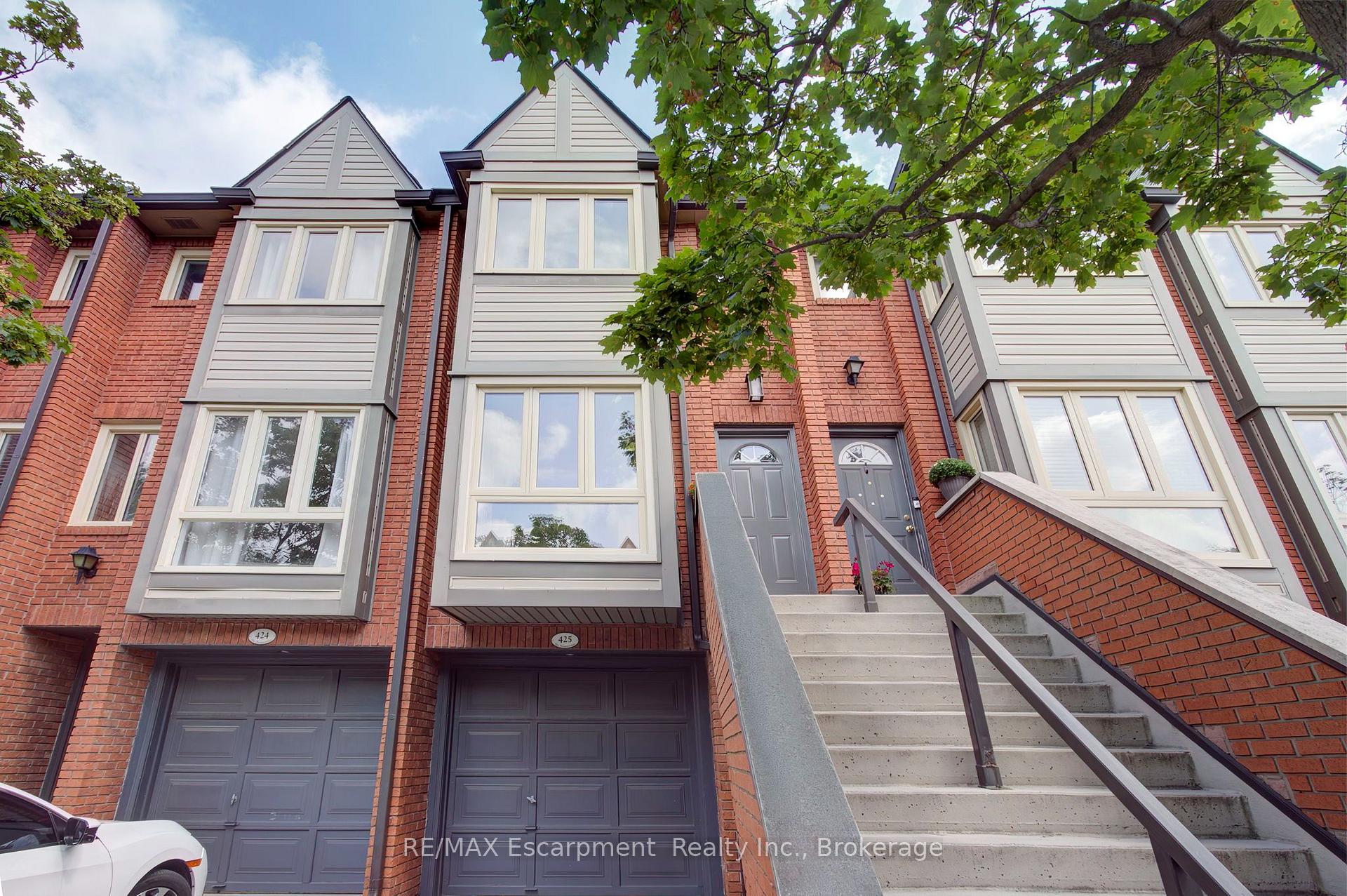 Photo 1 of Unit 425, 895 Maple Avenue, Burlington, Brant — HOMEH